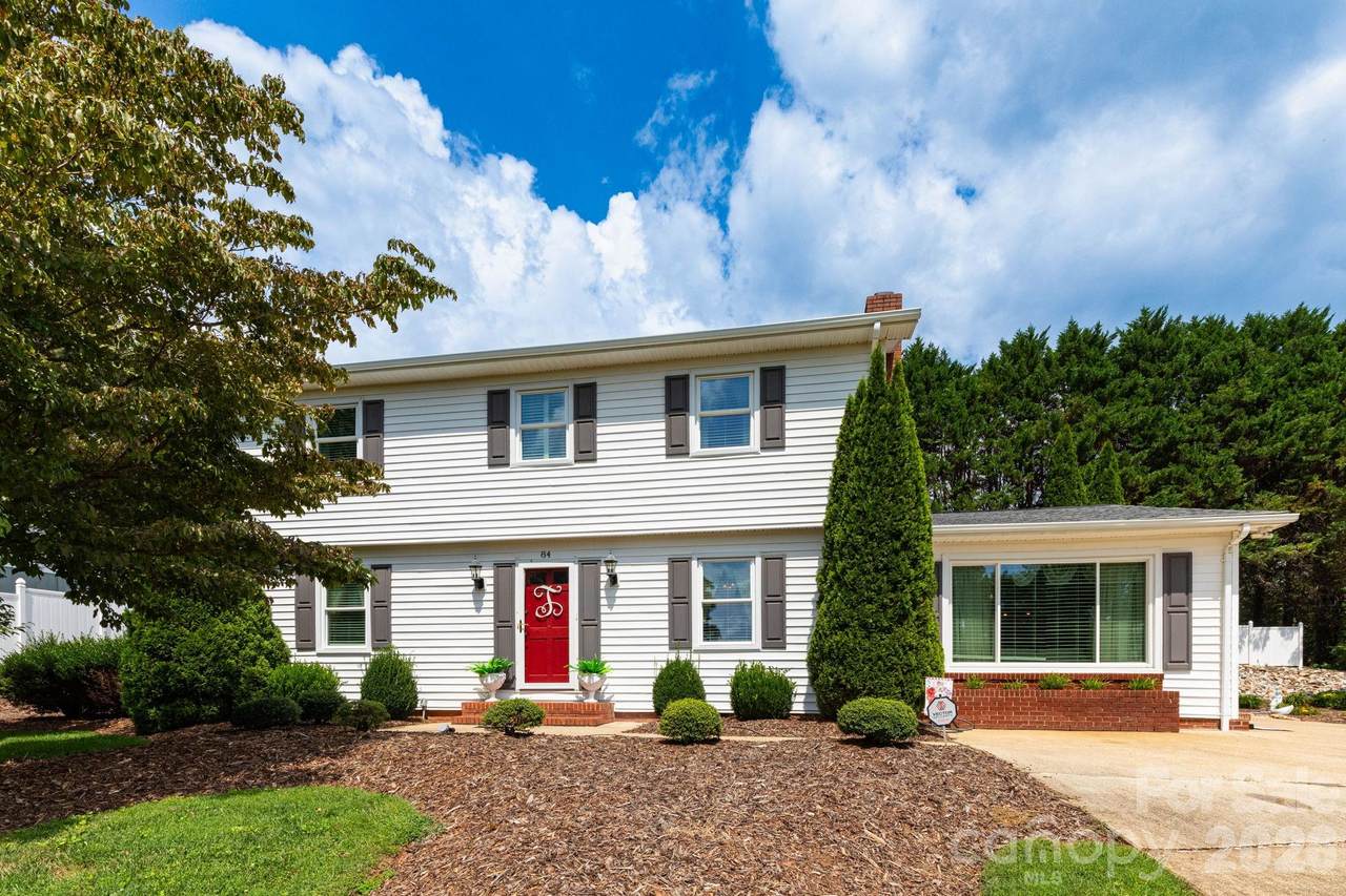 84 Portcrest Heights - Photo 1