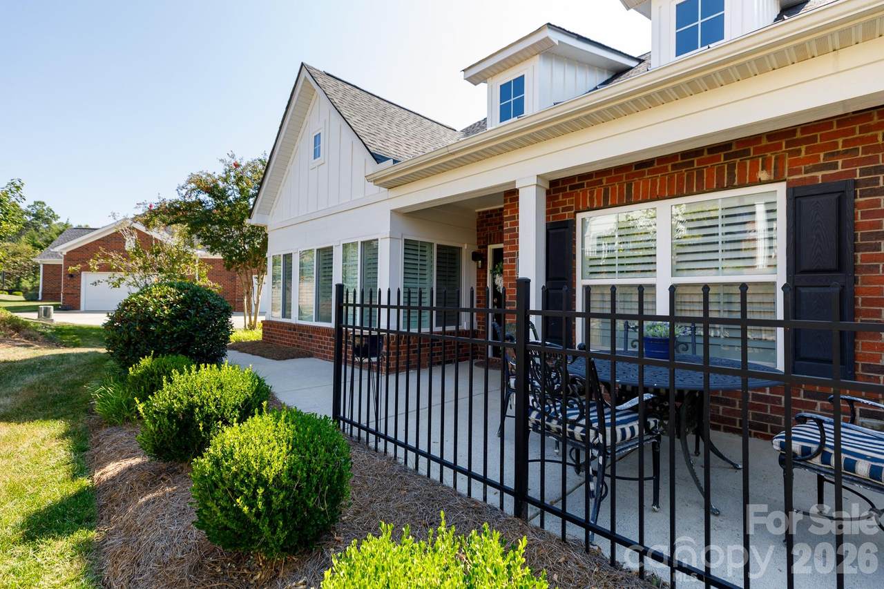 399 Quinby Way - Photo 1