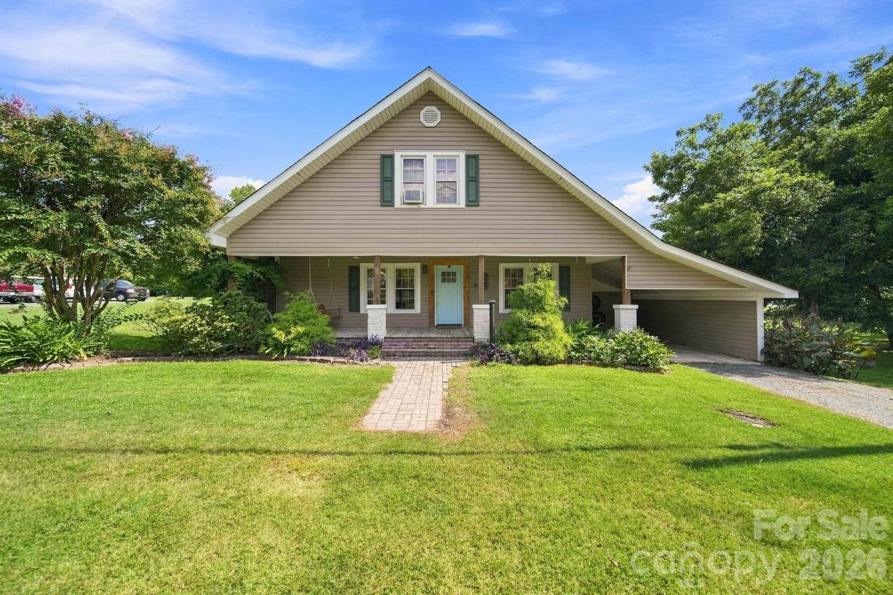 101 Raleigh Street - Photo 1