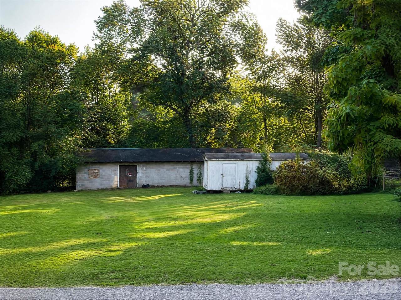 818 Skyland Street - Photo 1