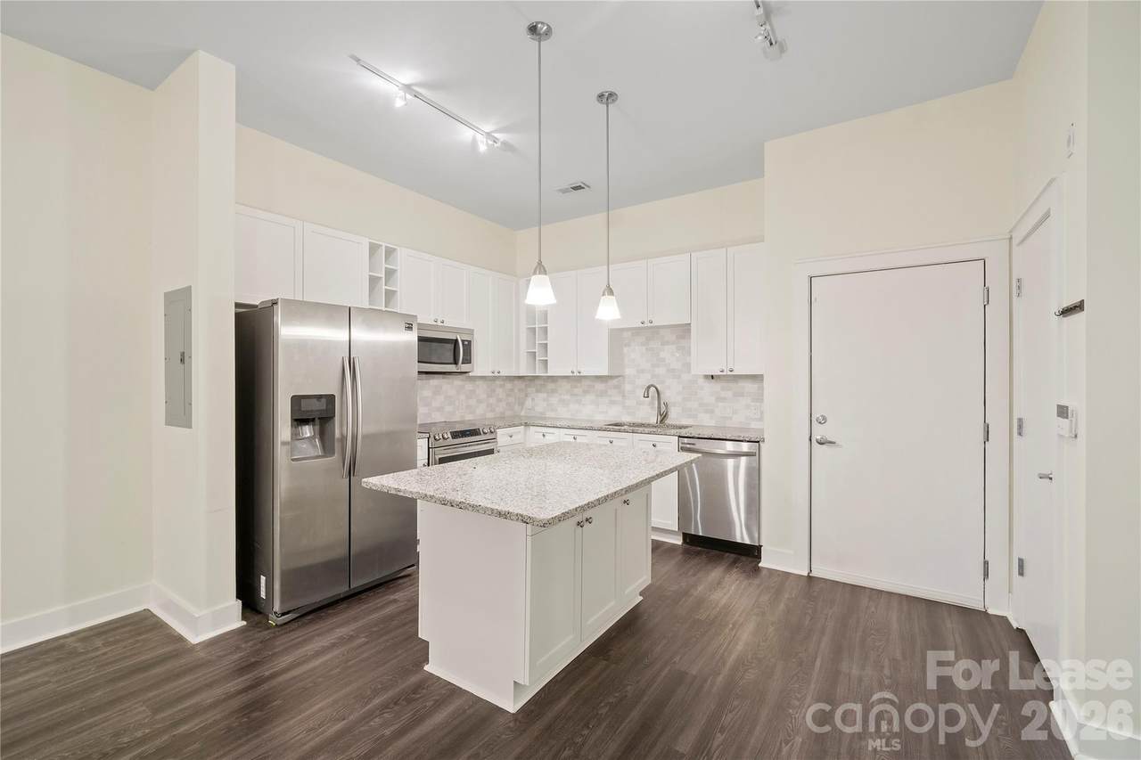 716 Davidson Street - Photo 1