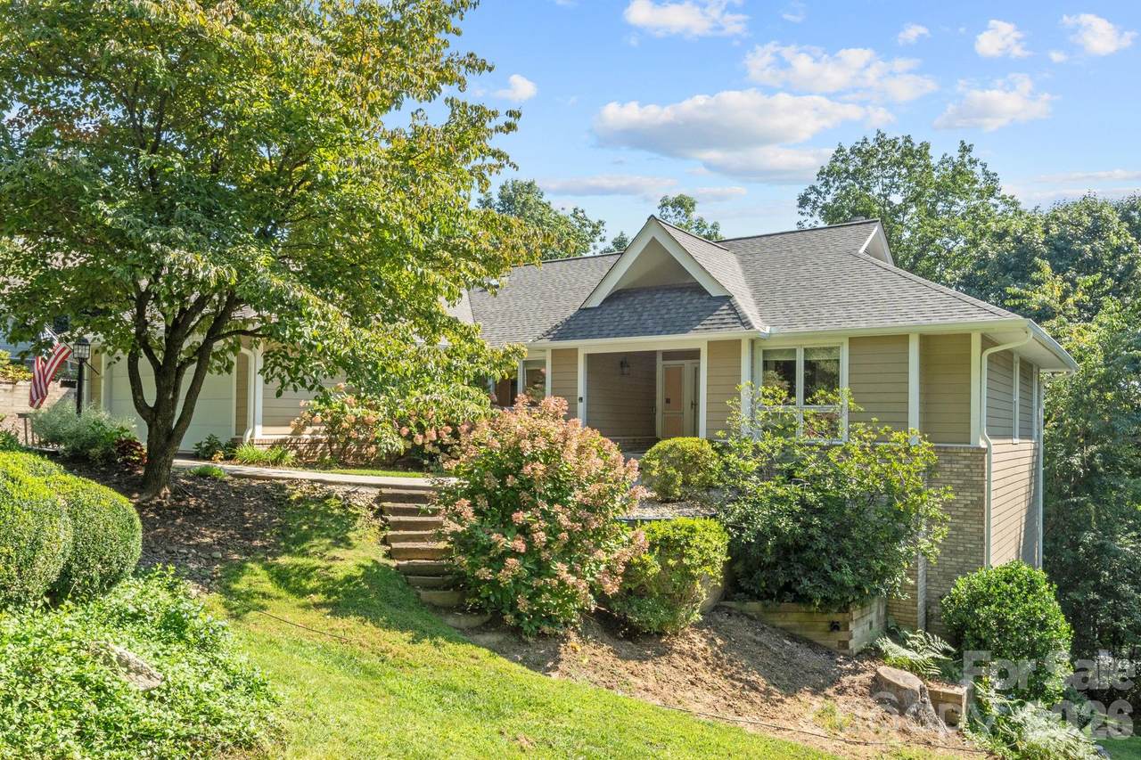 324 Dawnbrook Drive - Photo 1