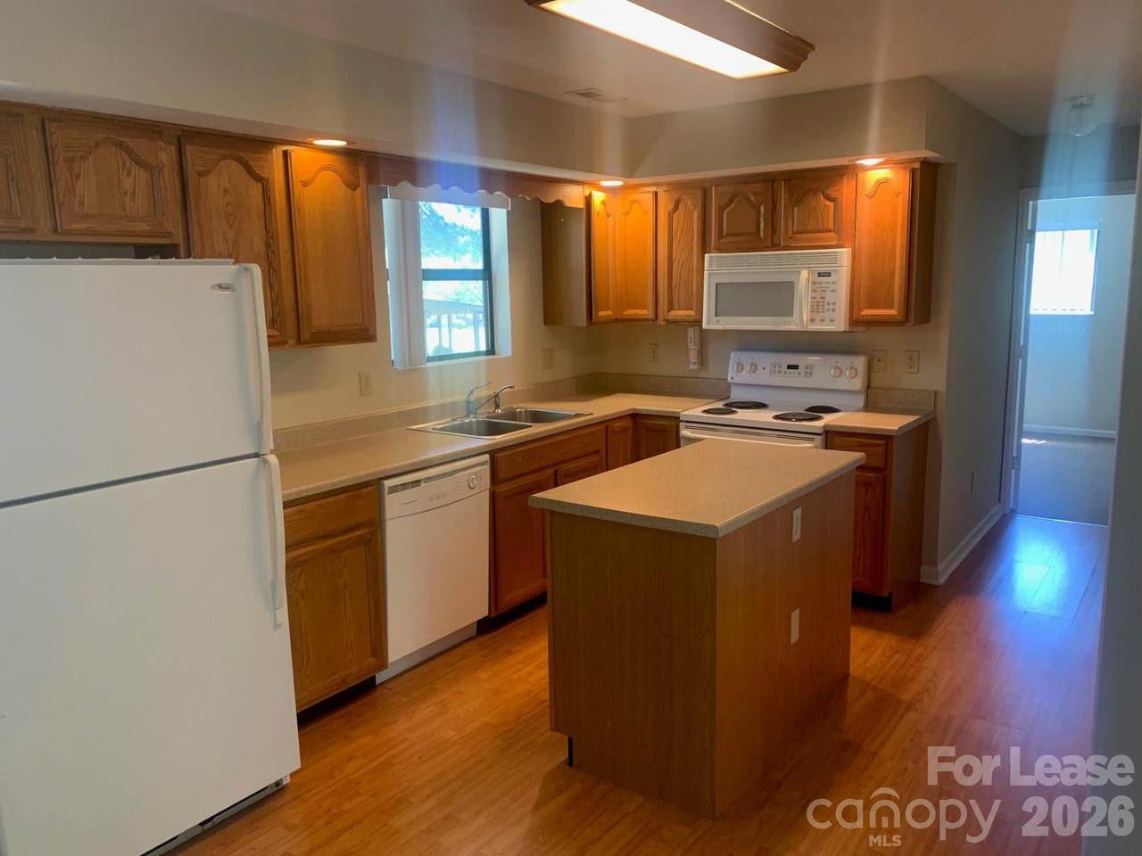 90 Apple Tree Lane - Photo 1