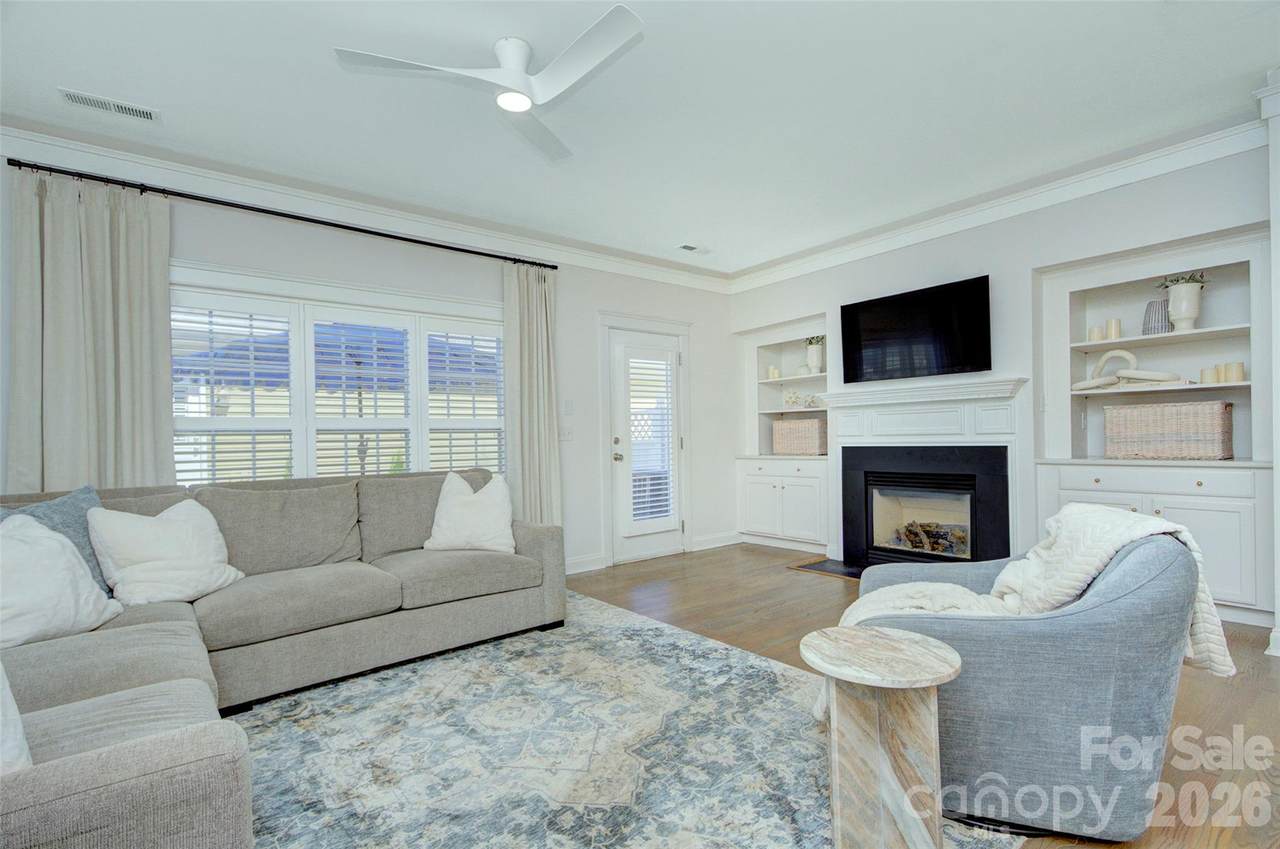 13612 Morehouse Street - Photo 1