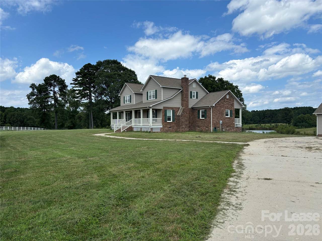 2417 Lynwood Drive - Photo 1