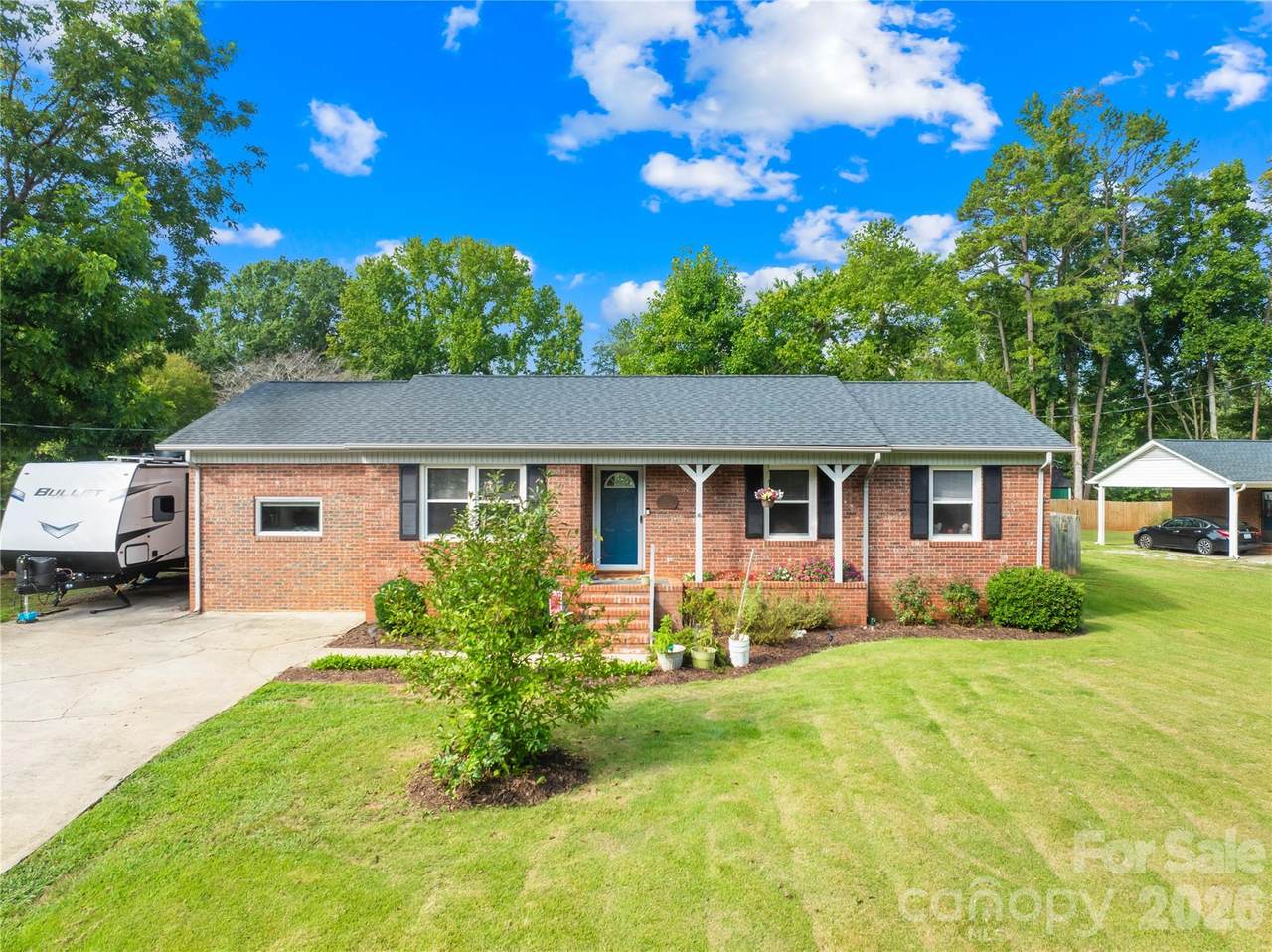 508 Woodland Drive - Photo 1