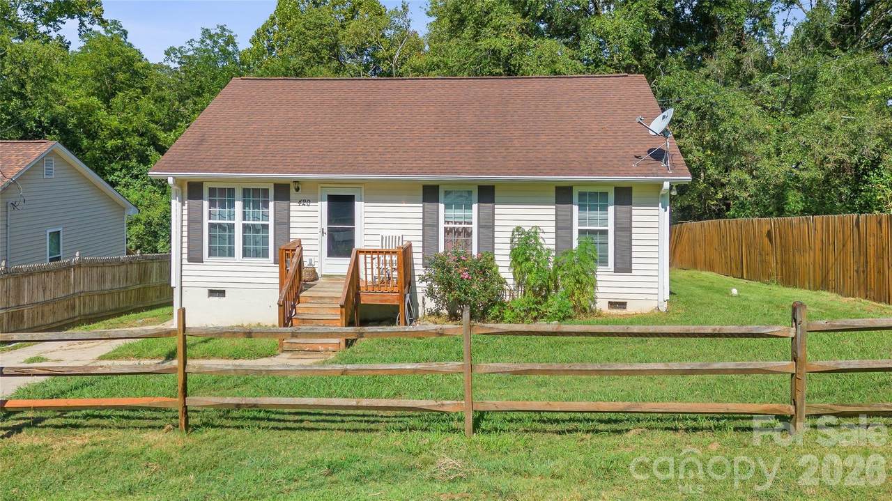 420 Maiden Lane - Photo 1