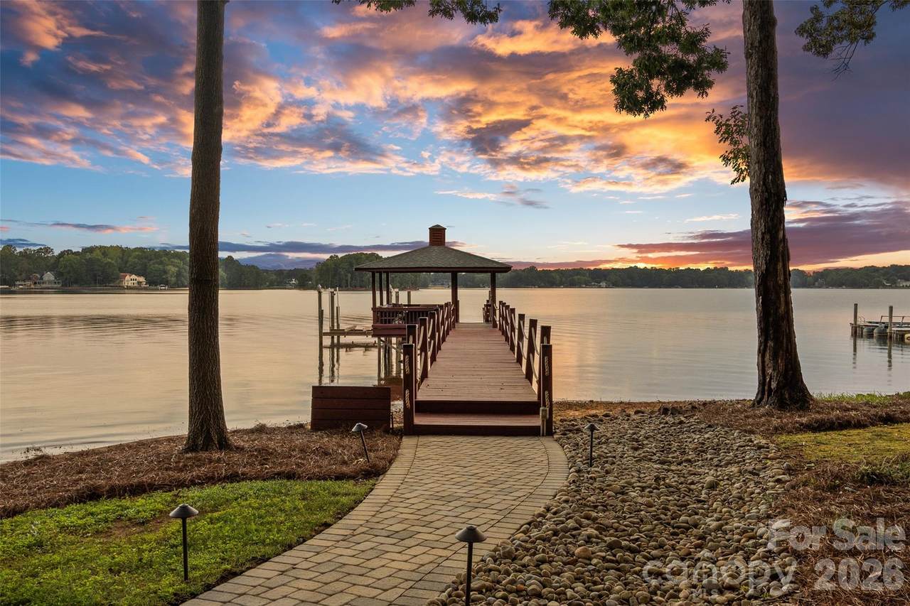 16109 Point Road - Photo 1