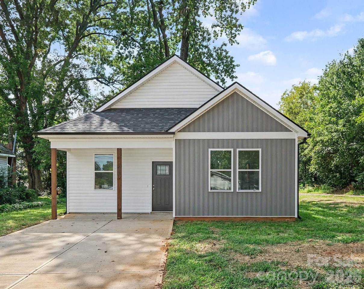 113 Spencer Street - Photo 1