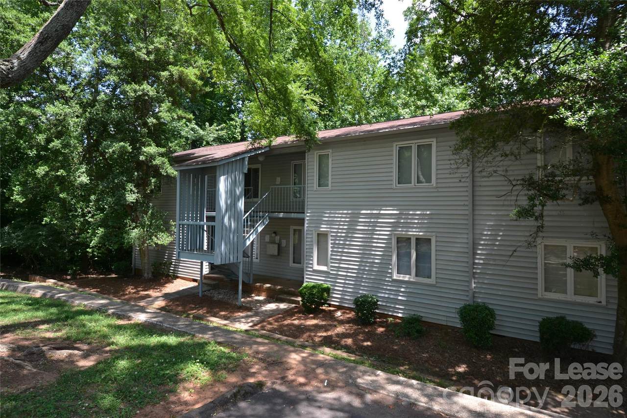 2013 Stoney Point Lane - Photo 1