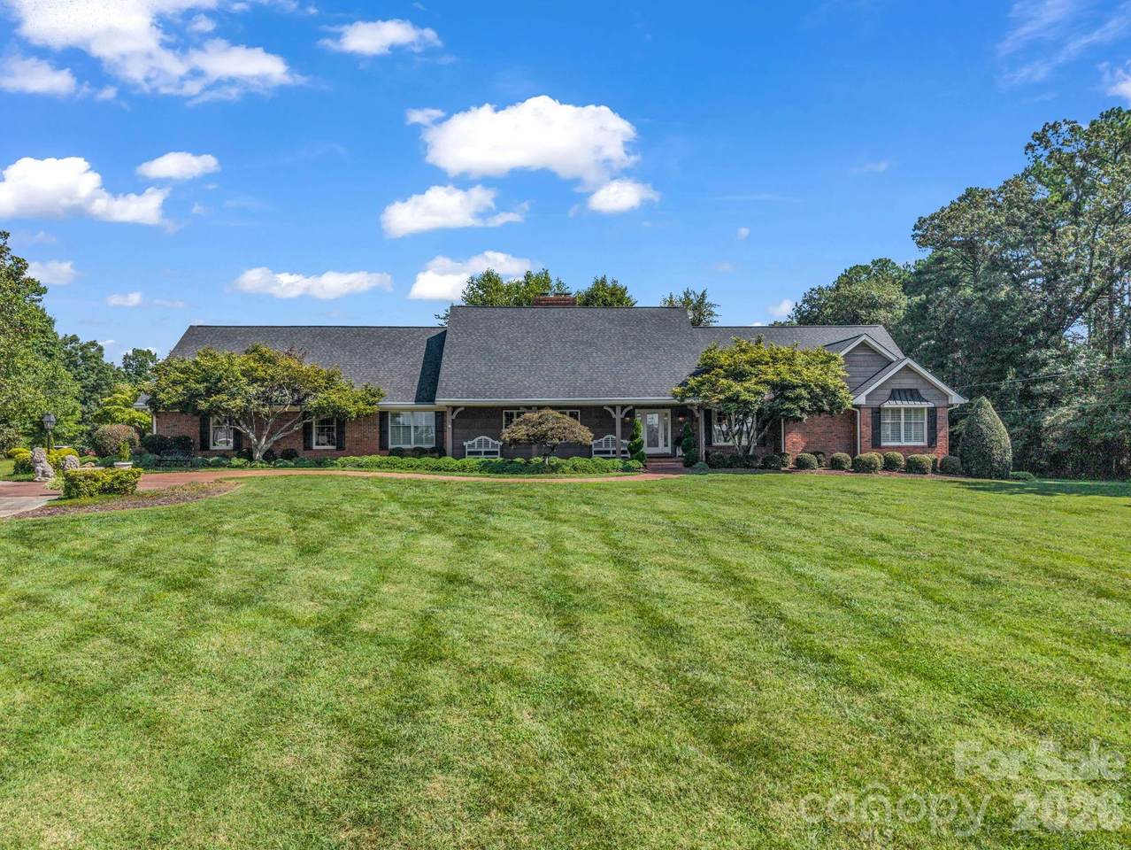 164 Brookfield Drive - Photo 1
