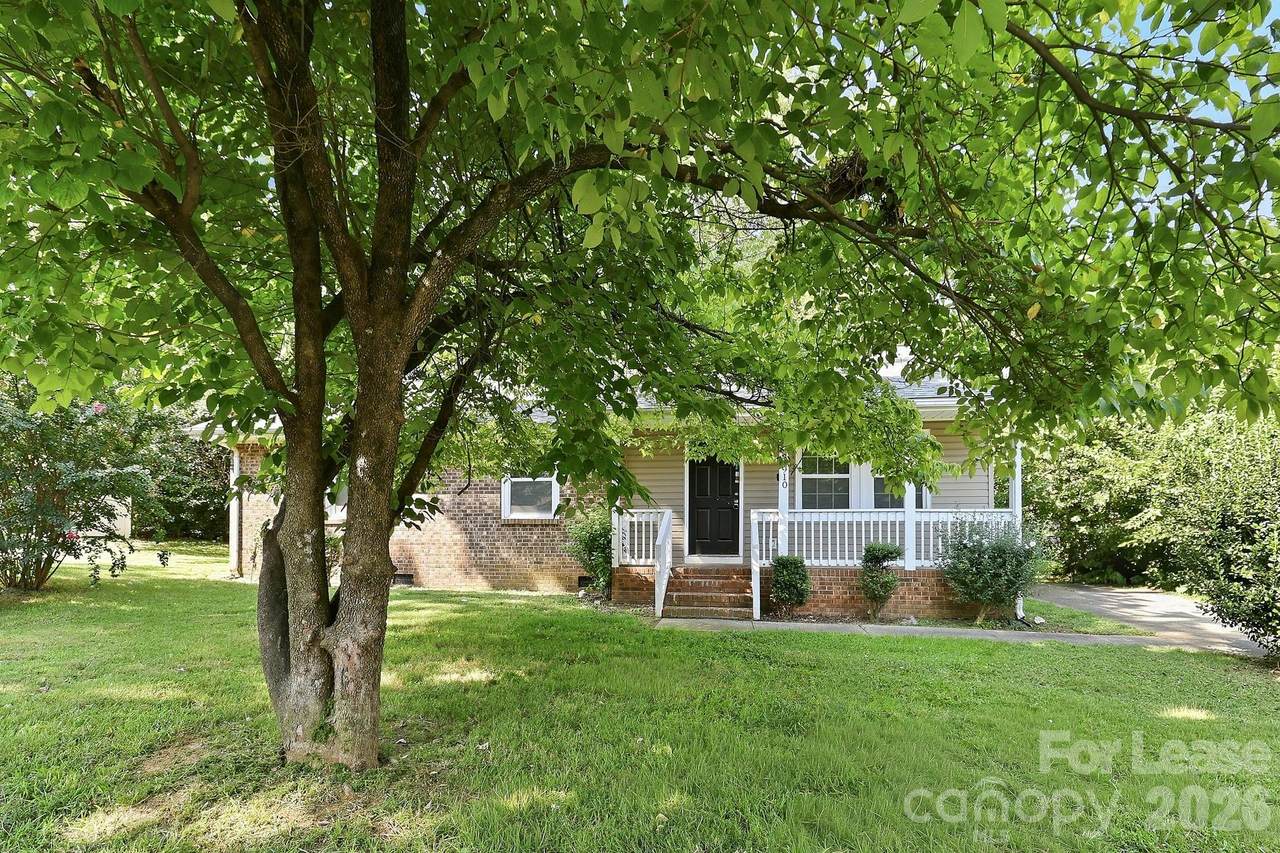 910 Canton Place - Photo 1