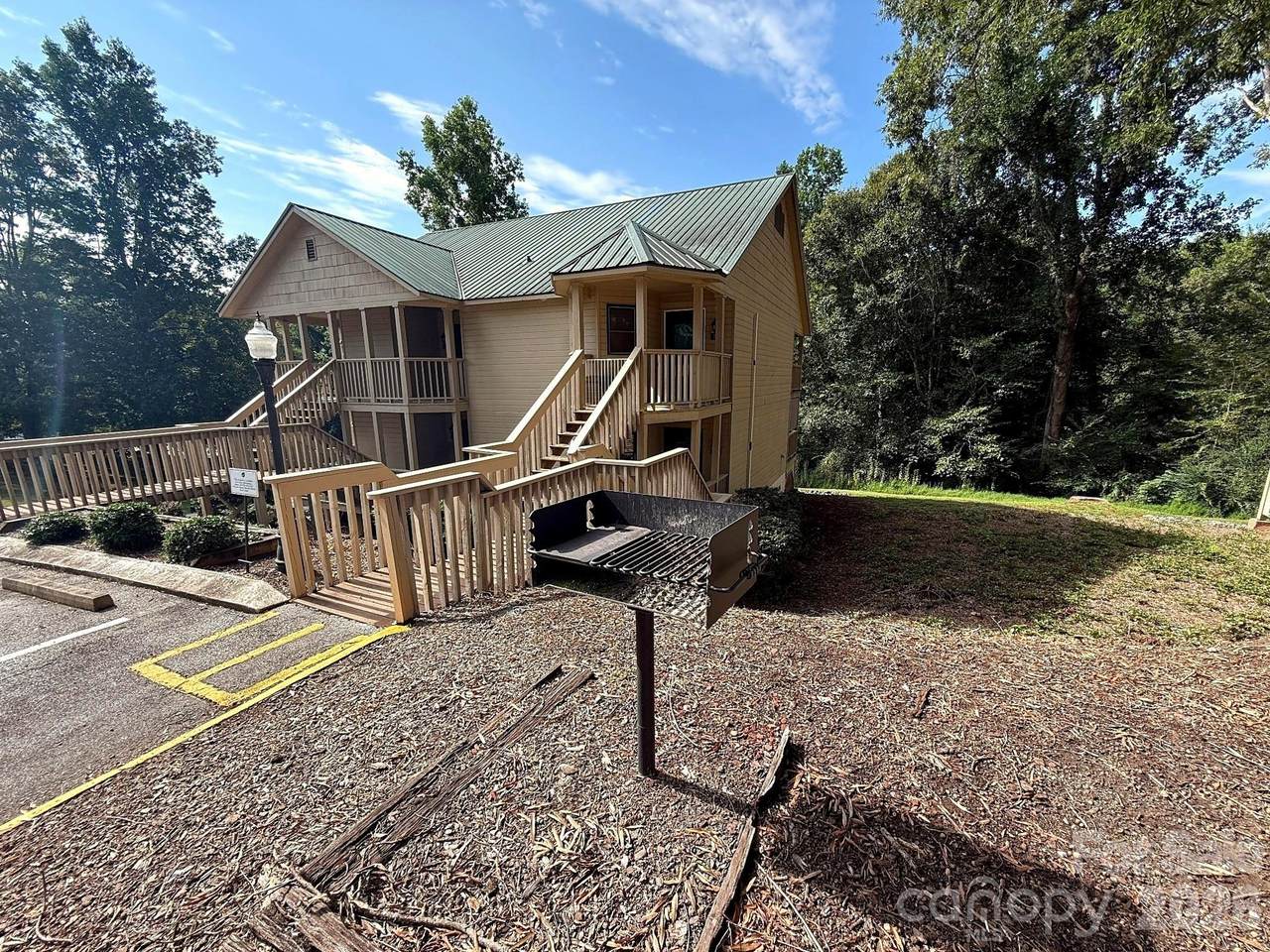 160 Whitney Boulevard - Photo 1