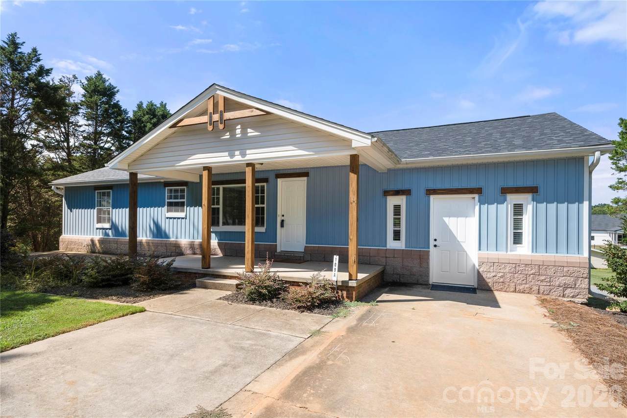 109 Woodside Avenue - Photo 1