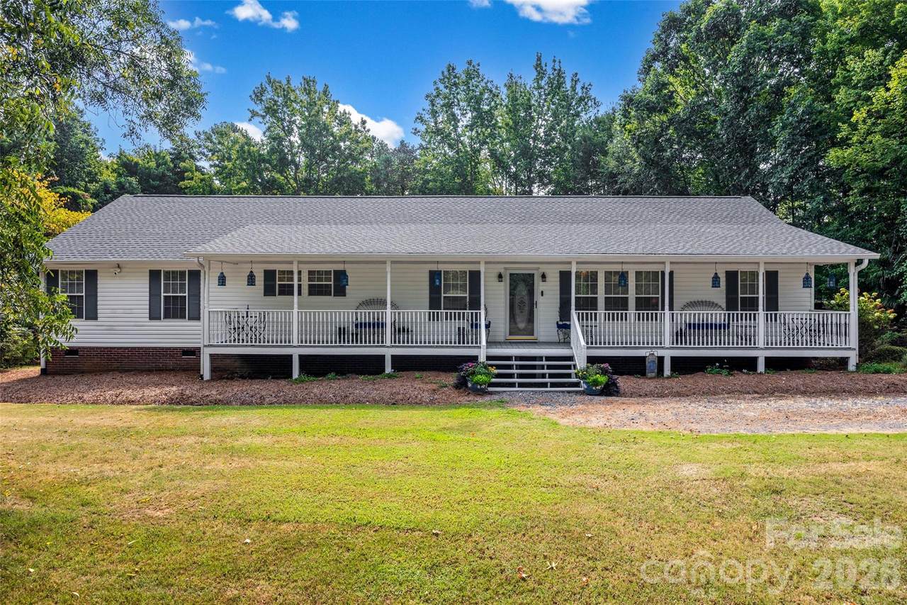 15715 Youngblood Road - Photo 1