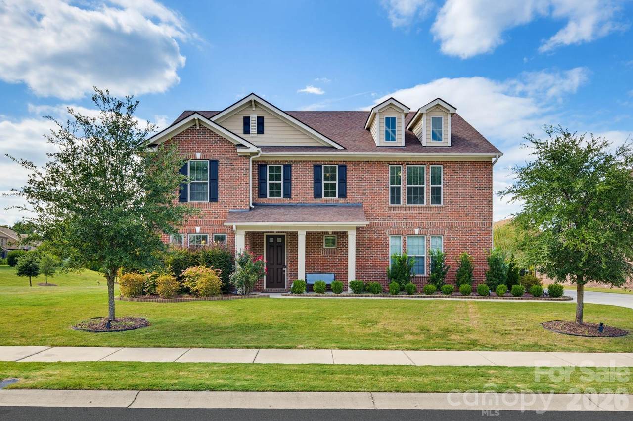 8315 Breton Way - Photo 1