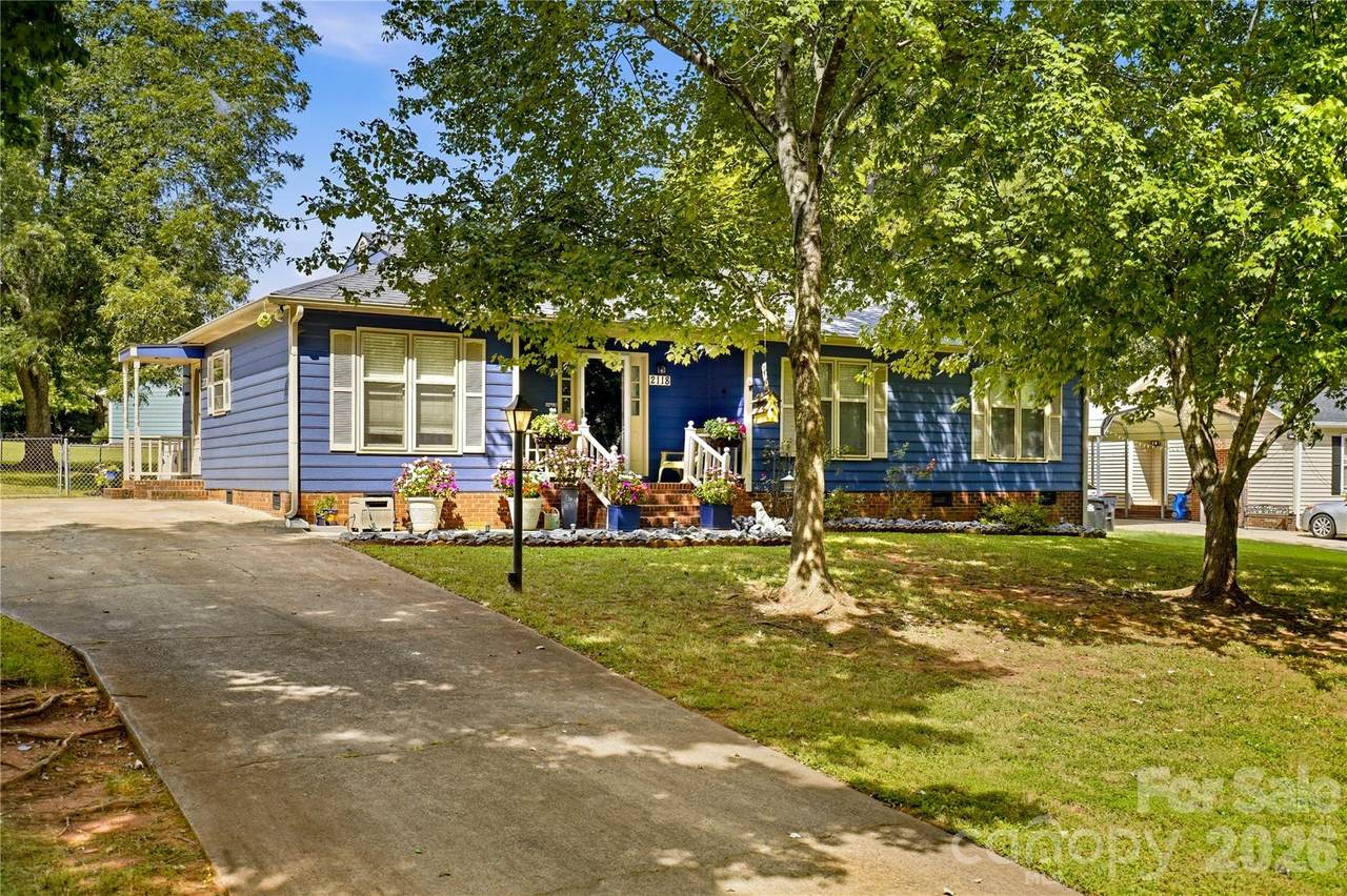 2118 Lampglow Court - Photo 1