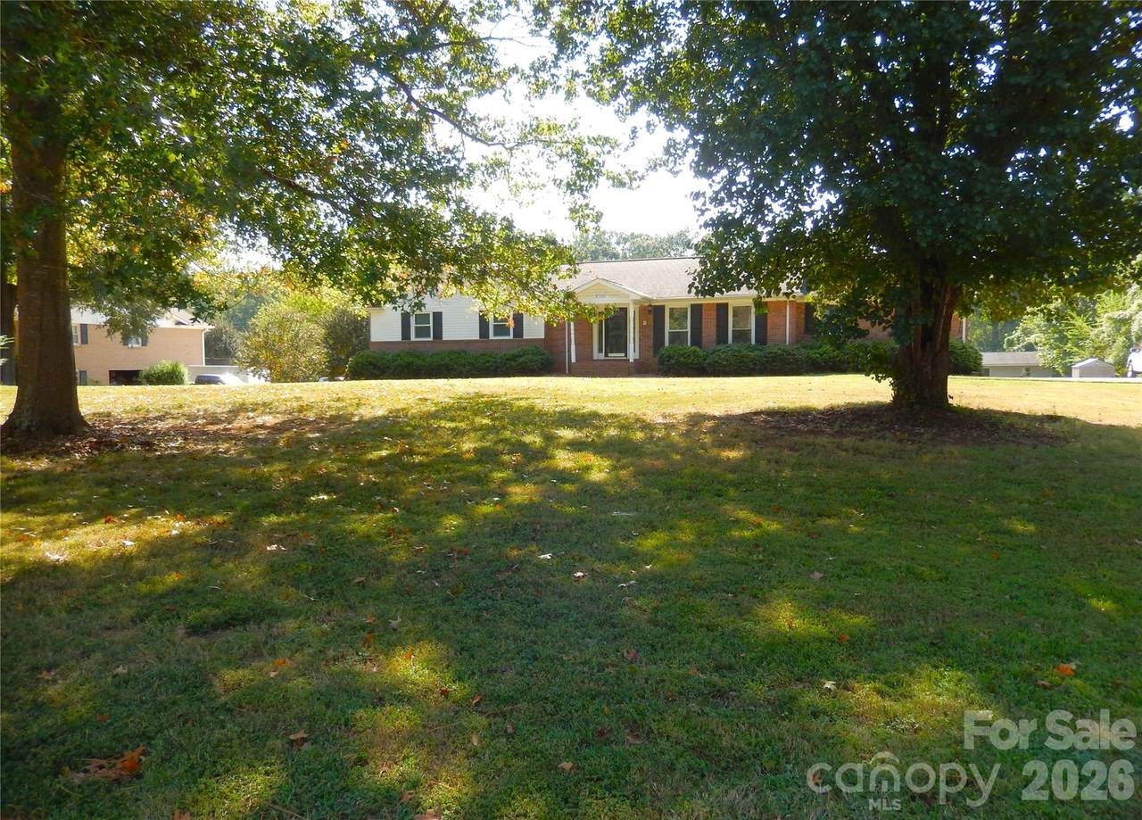 6700 Pine Lake Lane - Photo 1