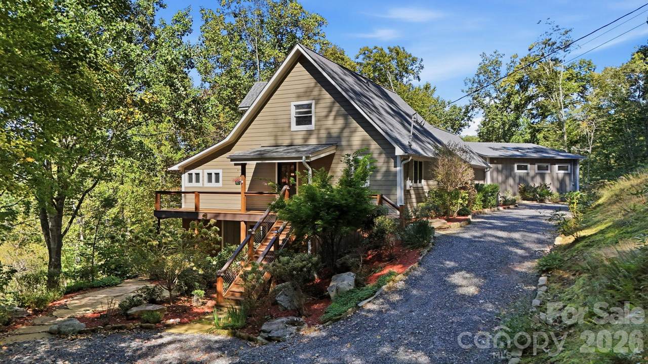 2711 Rabbit Hop Road - Photo 1
