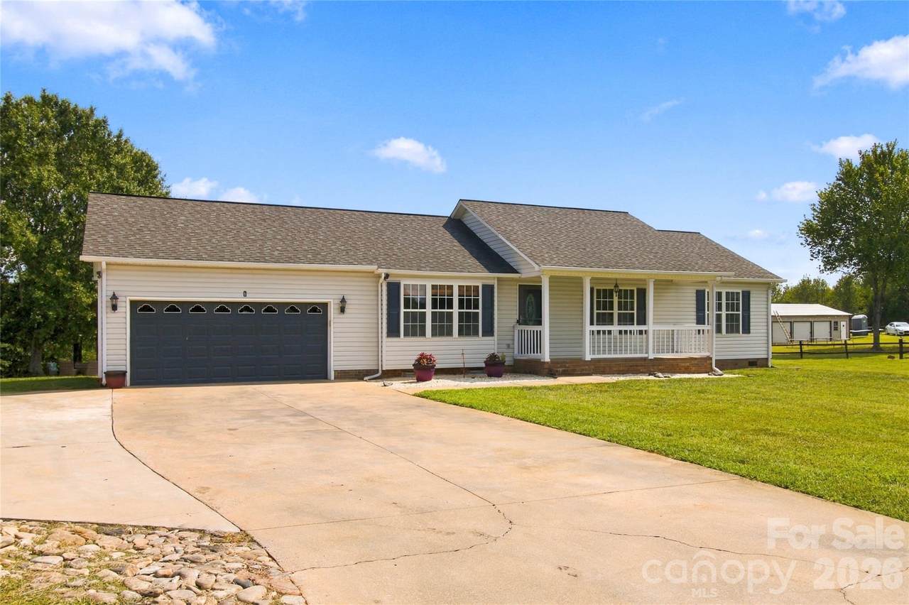 119 Chambwood Lane - Photo 1