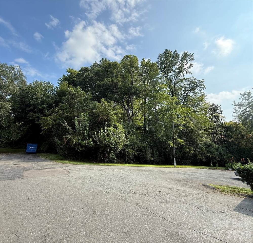 1320 Boone Street - Photo 1