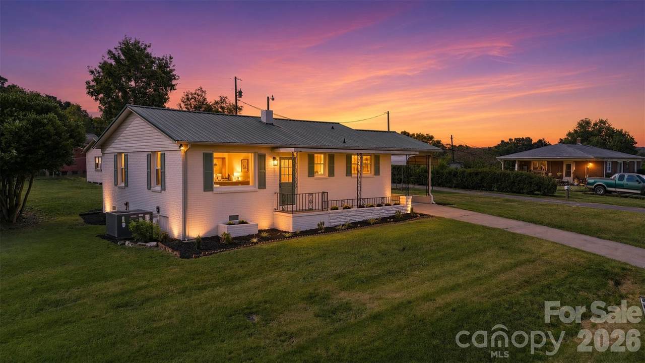 5361 Meadowlane Drive - Photo 1