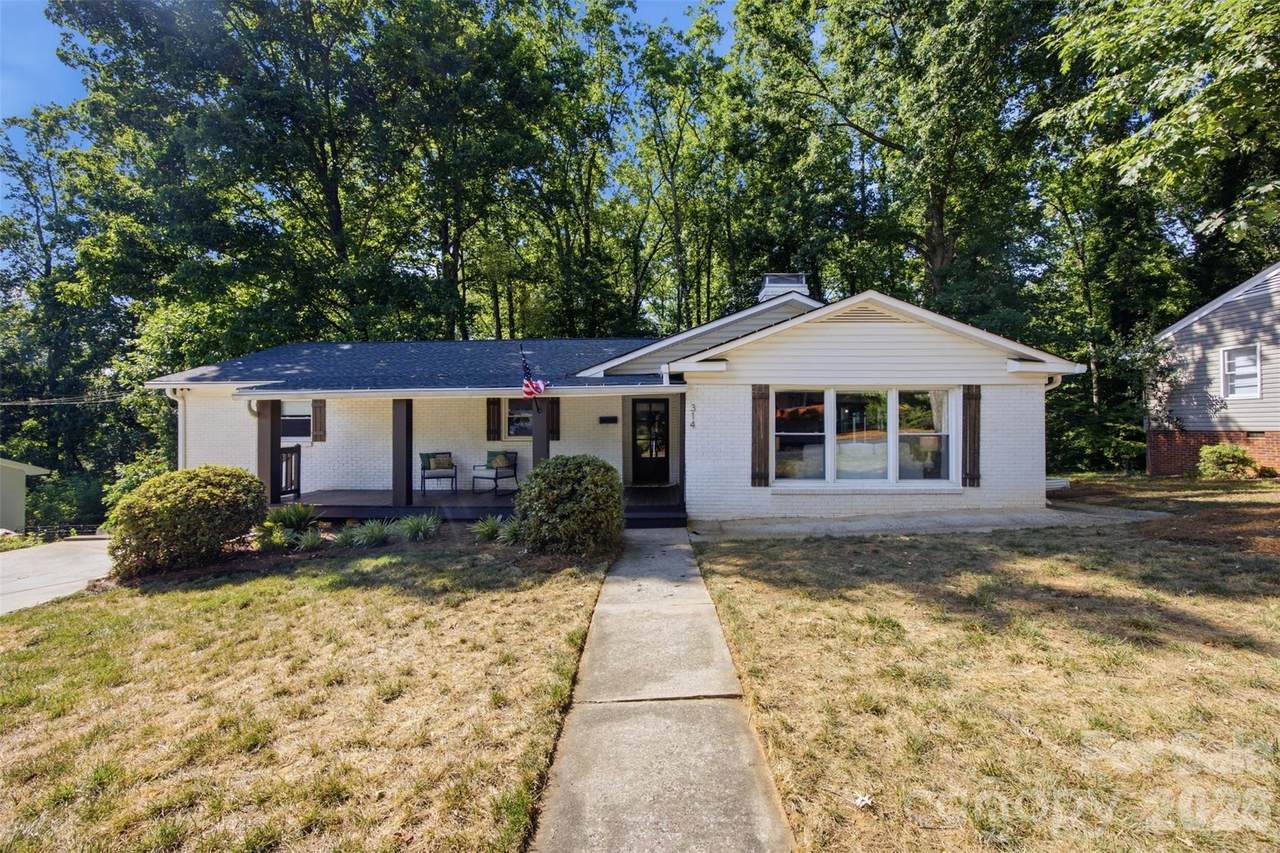 314 Dogwood Lane - Photo 1
