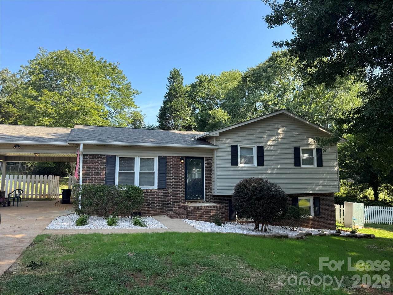 5672 Claridge Drive - Photo 1