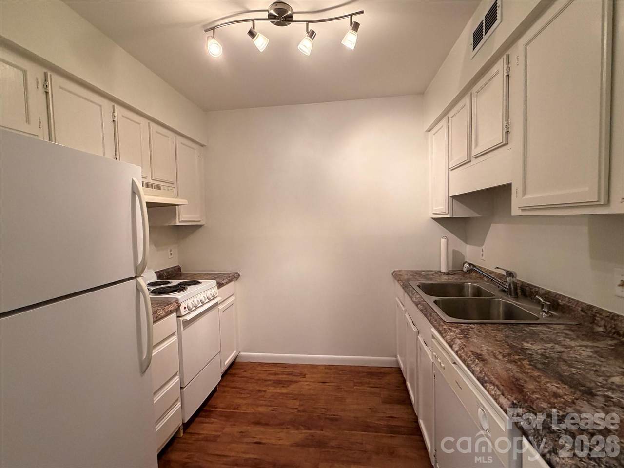 3147 Heathstead Place - Photo 1