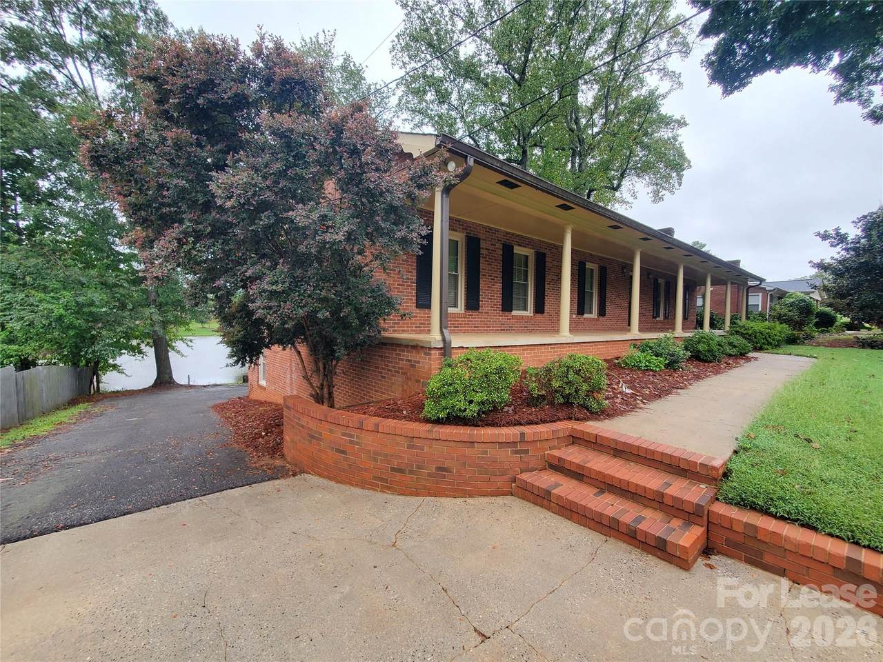 614 Carolina Avenue - Photo 1