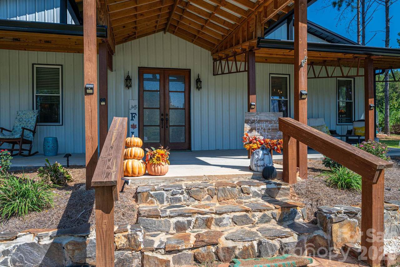 136 Sellers Road - Photo 1