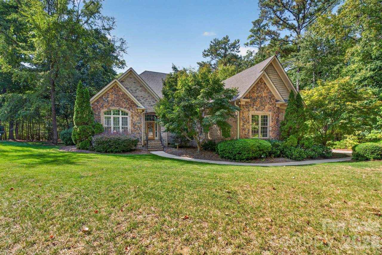 1475 Floral Road - Photo 1