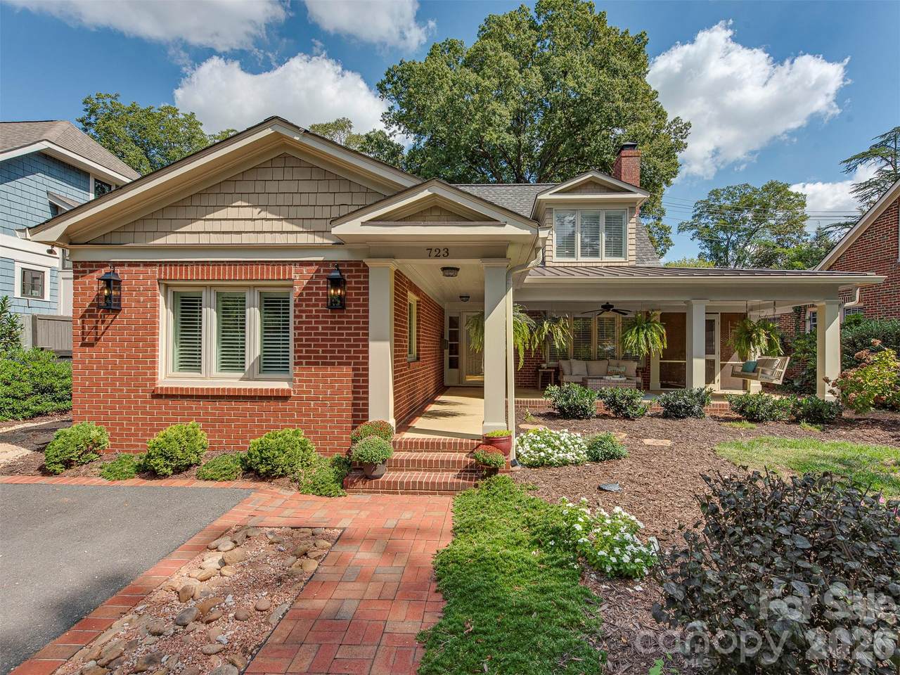 723 Romany Road - Photo 1