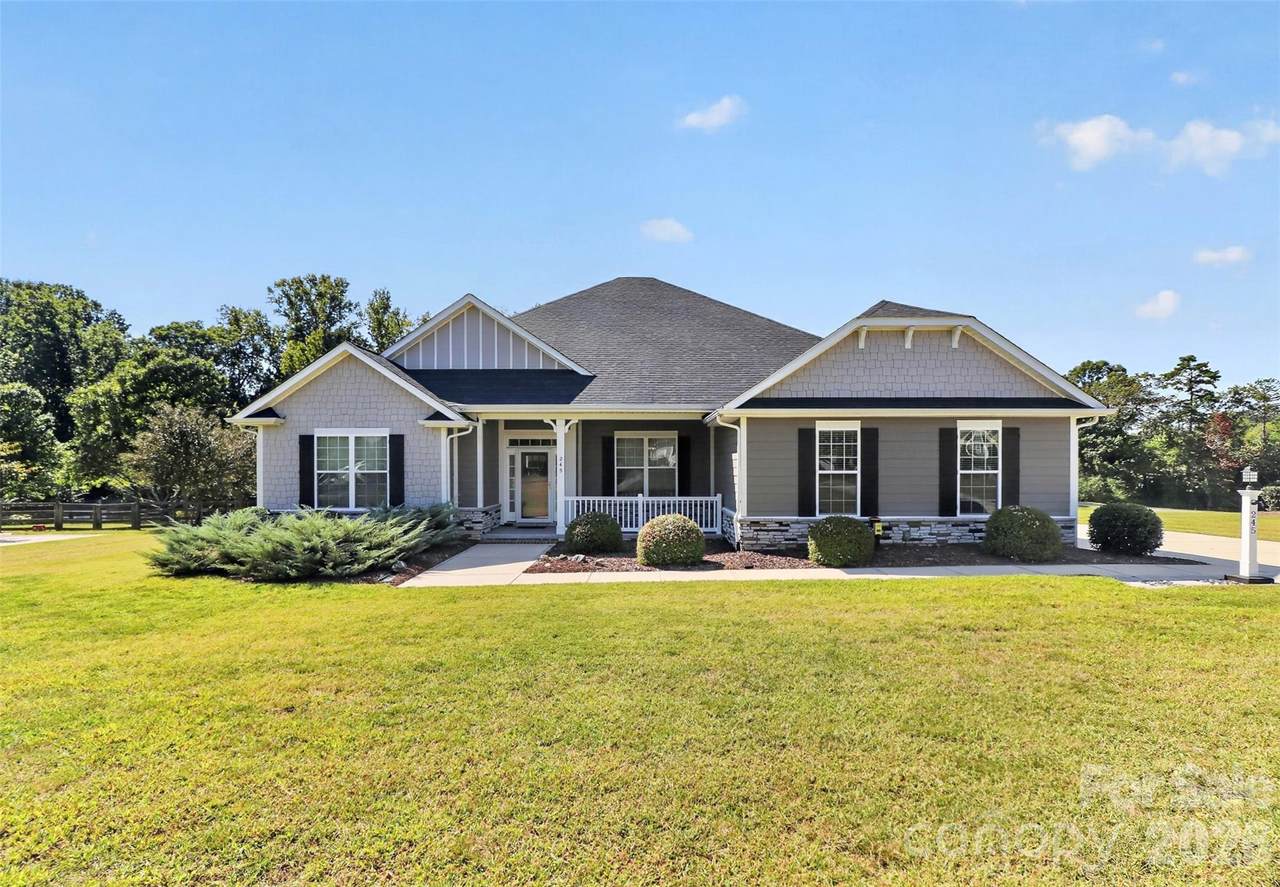 245 Glenwood Drive - Photo 1