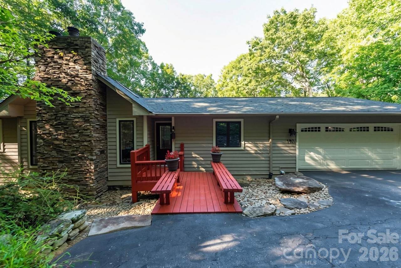 190 Ridgeview Drive - Photo 1