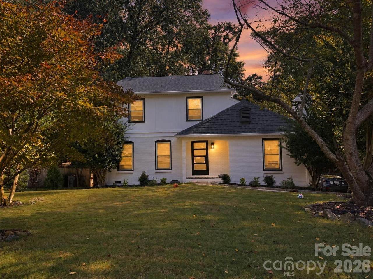 822 Ingraham Place - Photo 1