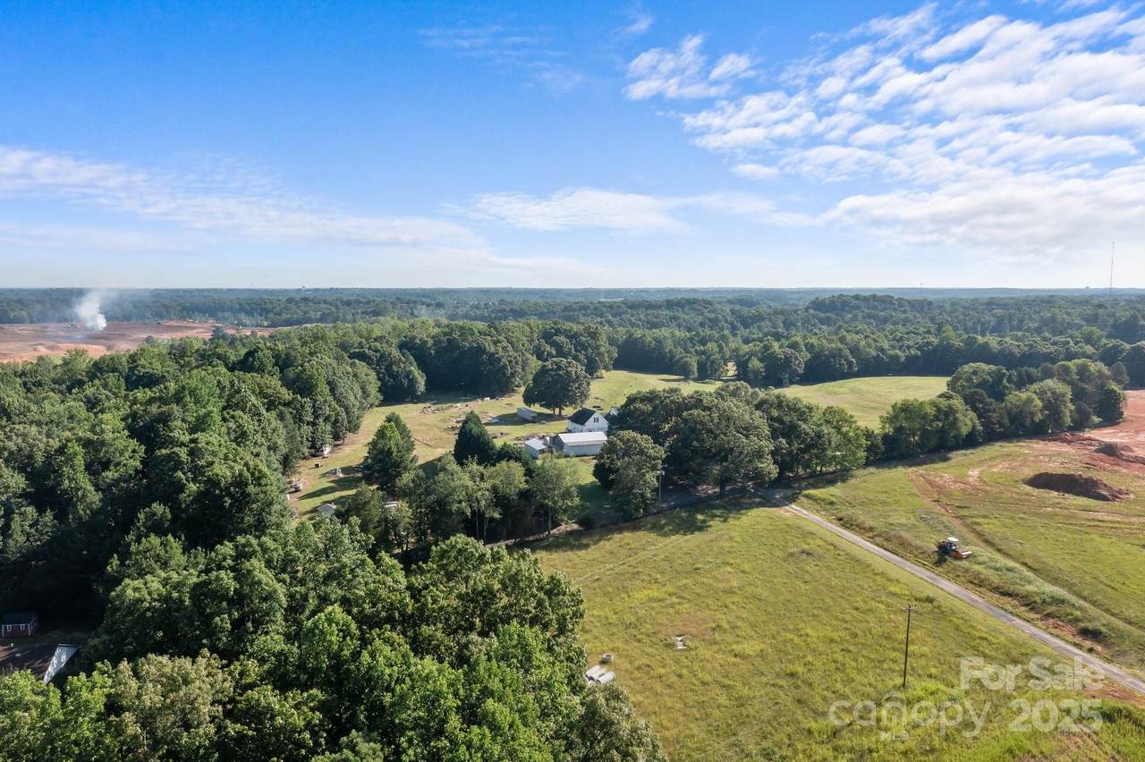 134 Iredell Avenue - Photo 1
