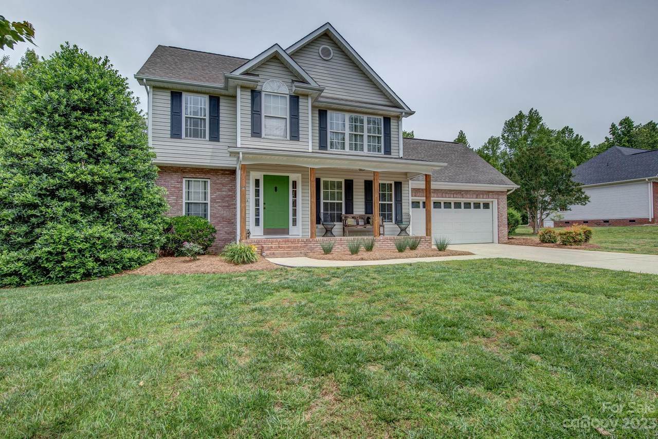 231 Ingonish Drive, Gastonia, NC 28056 (4032888) Home and Key Realty