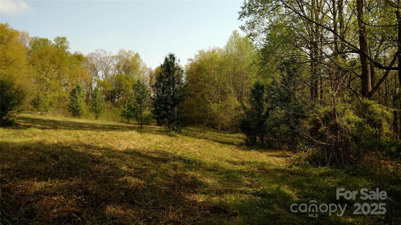 114 Highfield Court - Photo 1