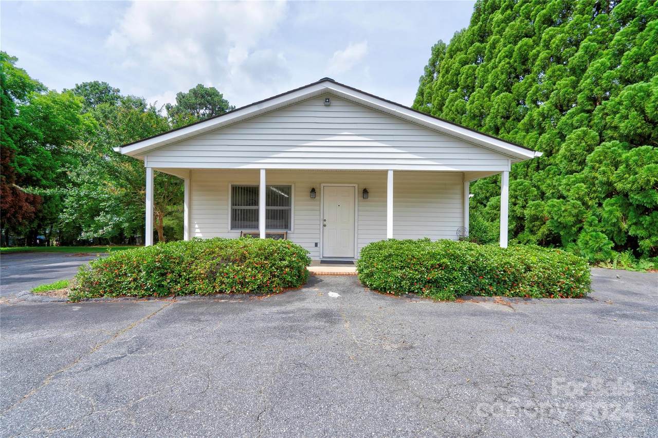 2500 Joes Lake Road - Photo 1