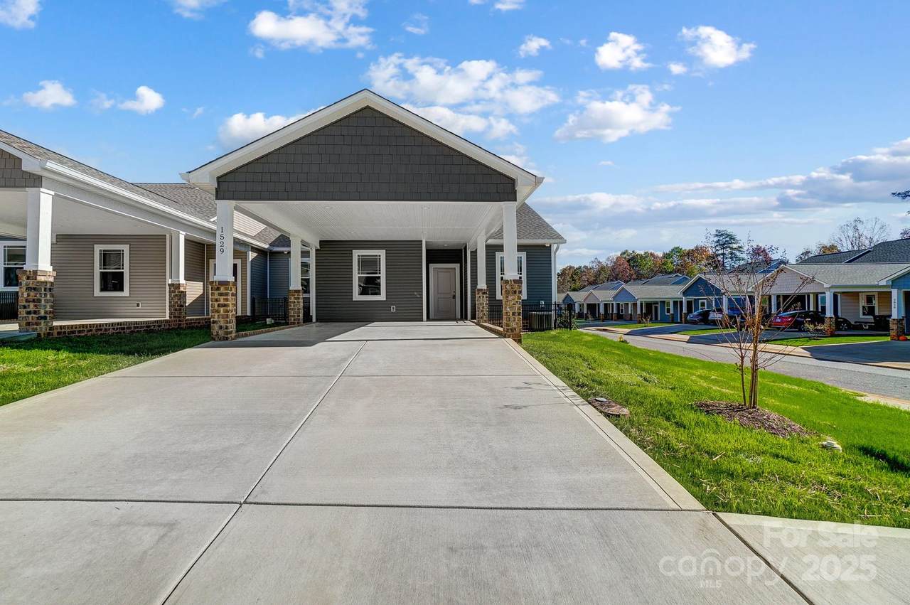 1529 28th Street Place - Photo 1