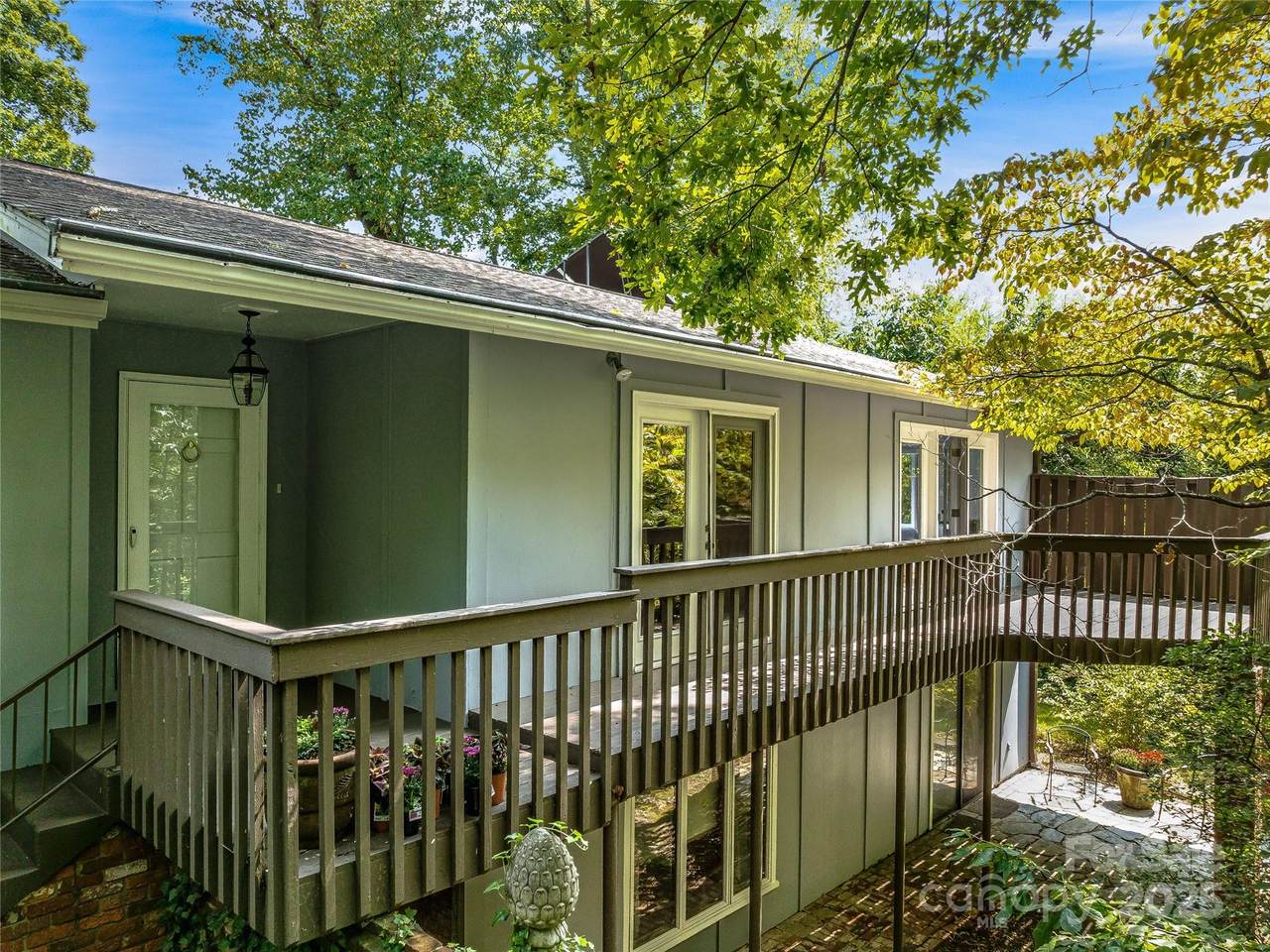 5 Hillcrest Road - Photo 1