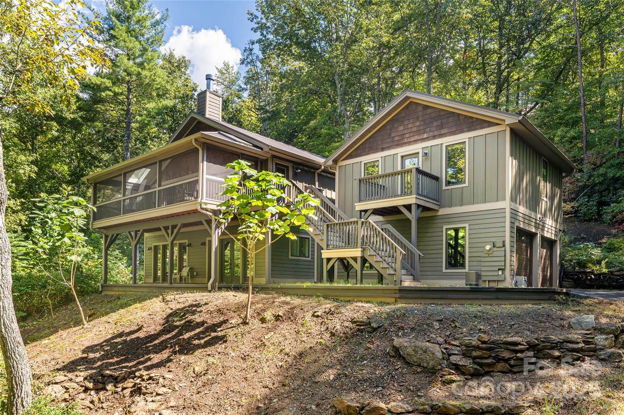 111 Eastmoor Drive - Photo 1