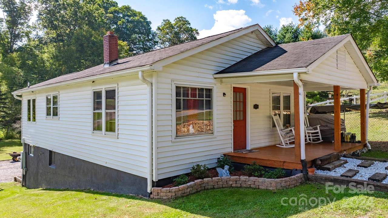 2906 Rabbit Skin Road - Photo 1