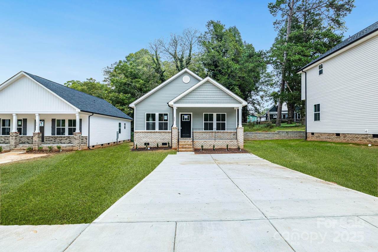 602 Meadow Street - Photo 1