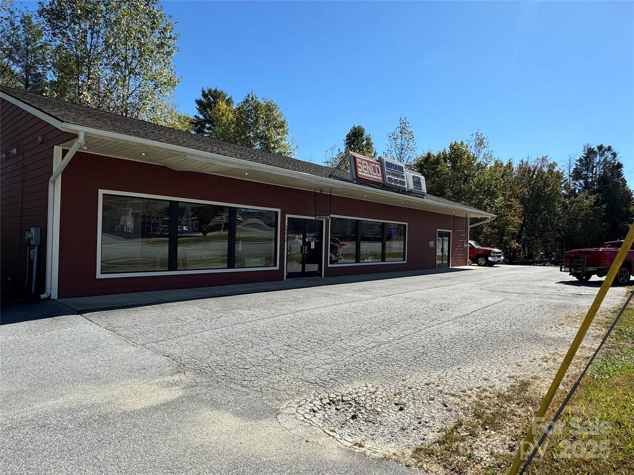 2212 Asheville Highway - Photo 1