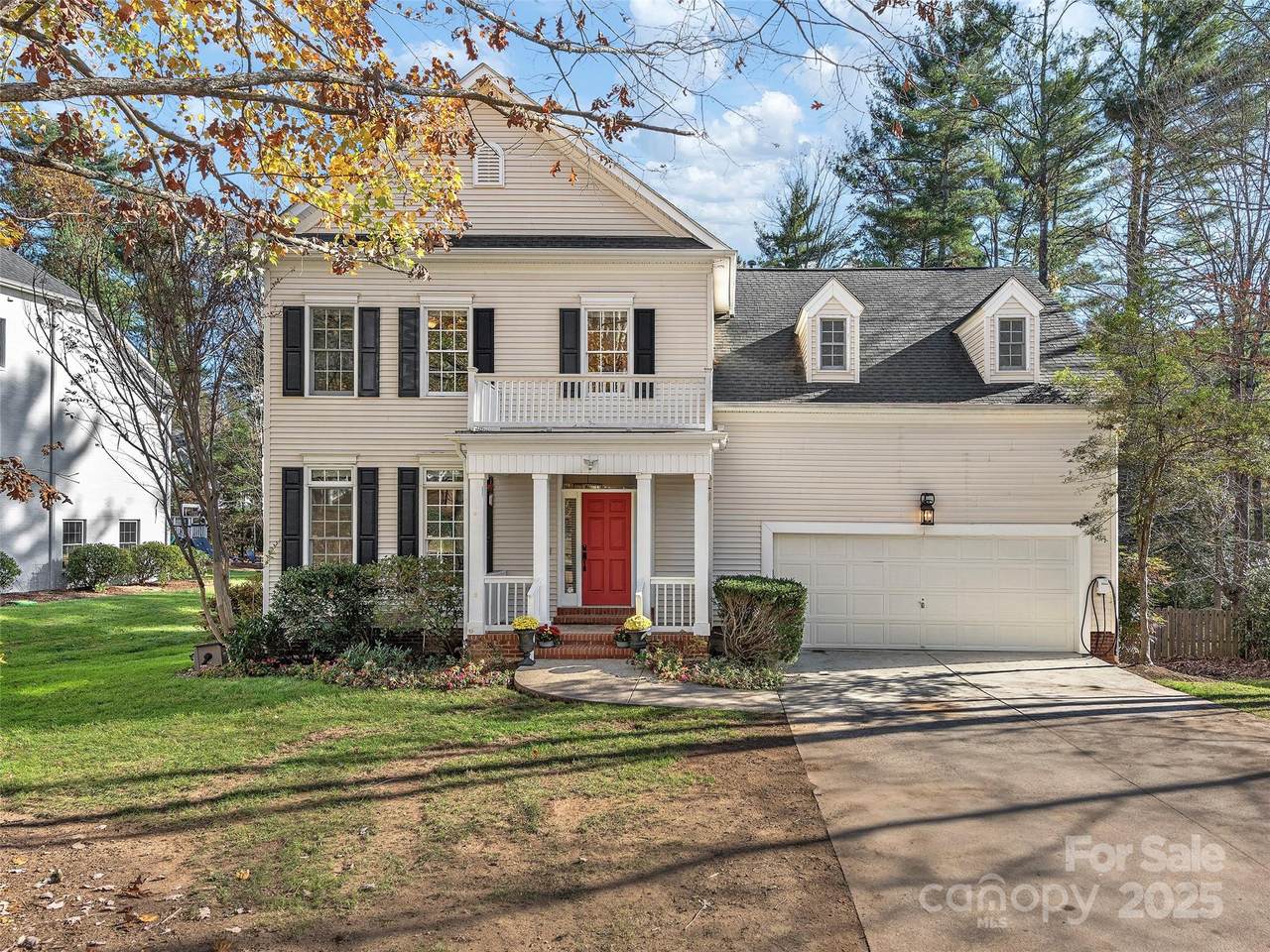 906 Woodvine Road - Photo 1