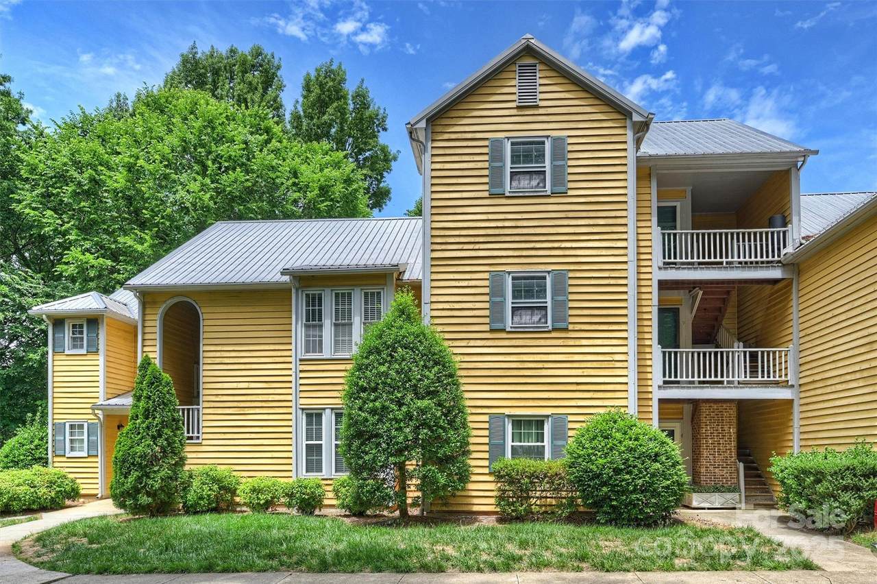 3302 Selwyn Farms Lane - Photo 1