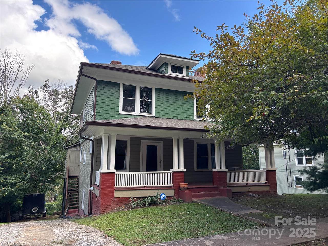 176 French Broad Avenue - Photo 1