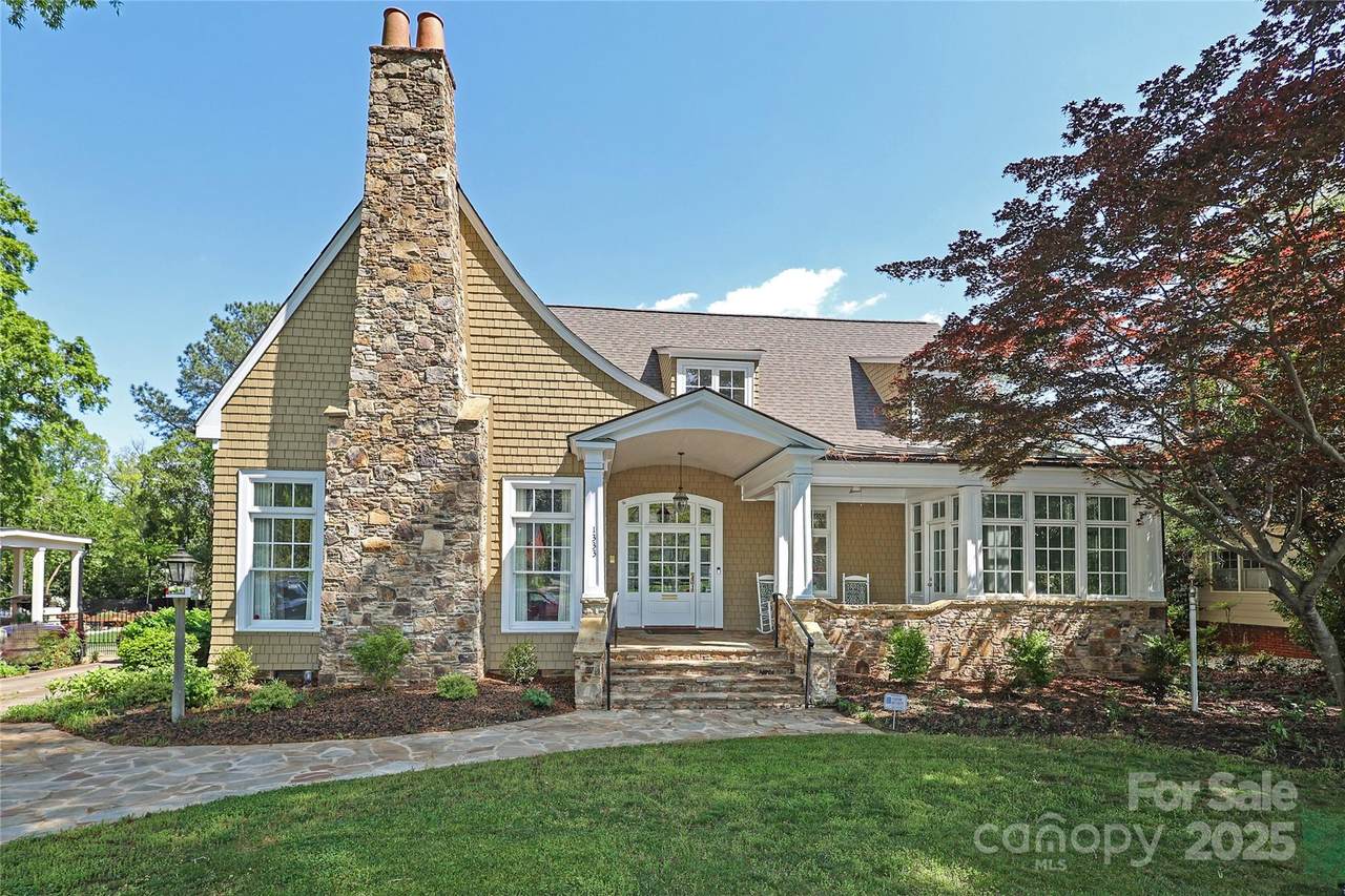 1333 Carlton Avenue - Photo 1